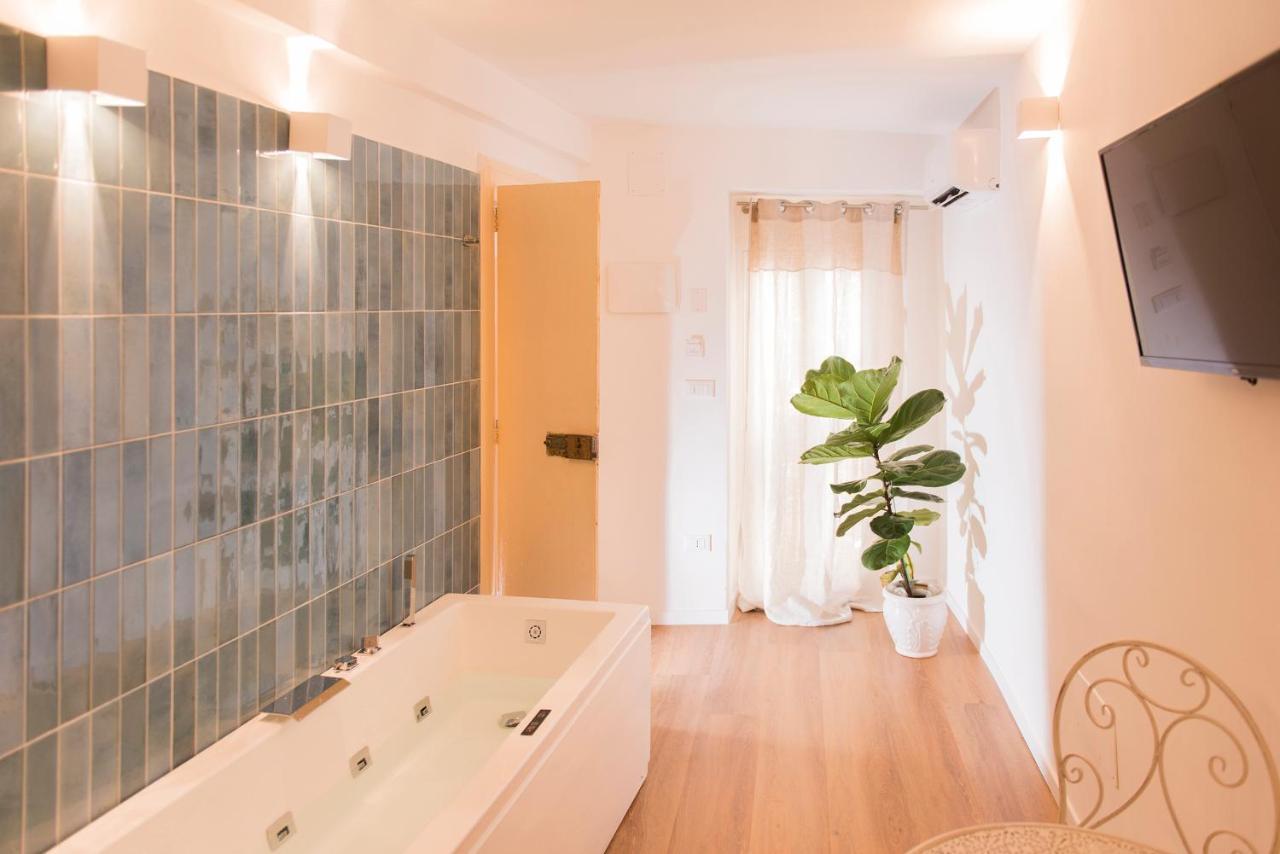 Almami Loft & Rooms Монополи Экстерьер фото